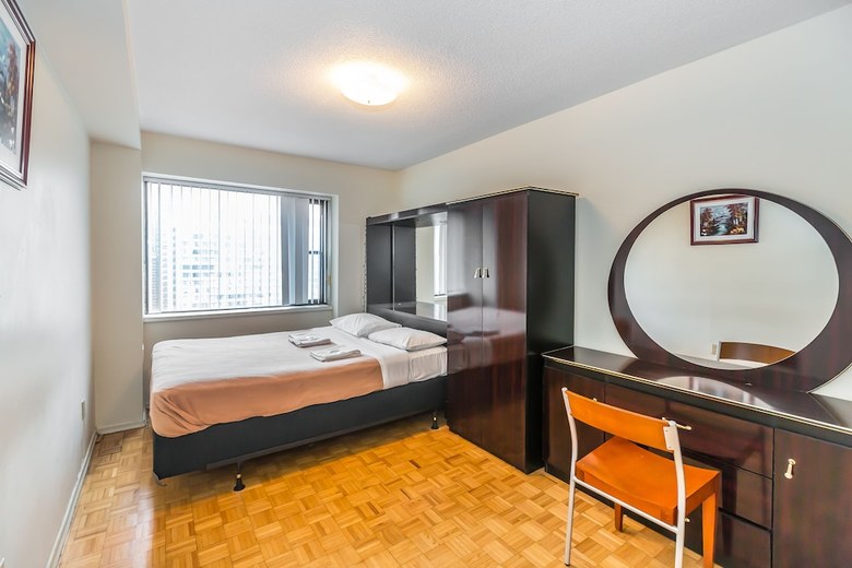 Apartamentos Toronto Furnished Living - Gerard St. E