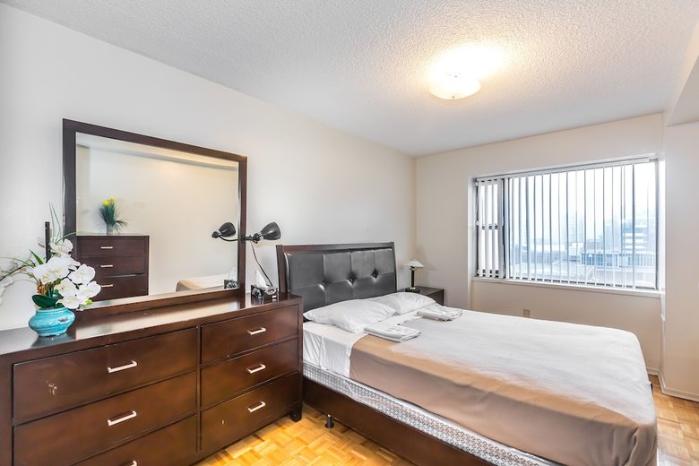 Apartamentos Toronto Furnished Living - Gerard St. E