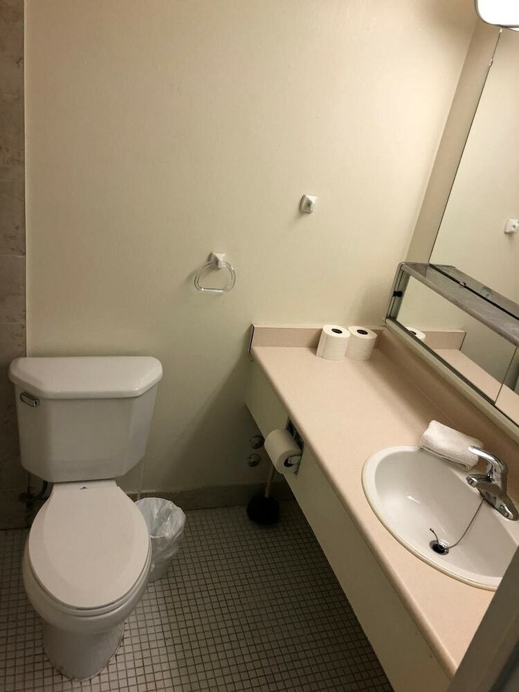 Apartamentos Toronto Furnished Living - Gerard St. E