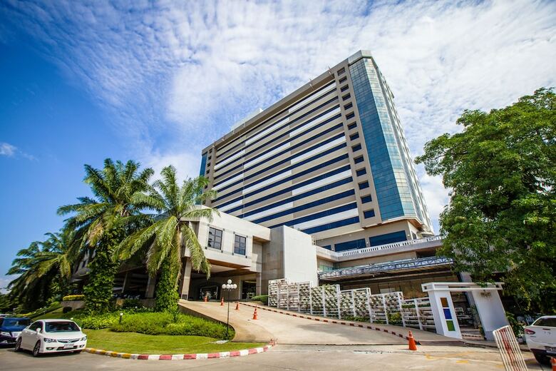 Twin Lotus Hotel