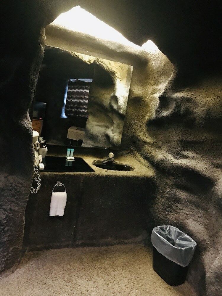 Hotel Don Q Inn