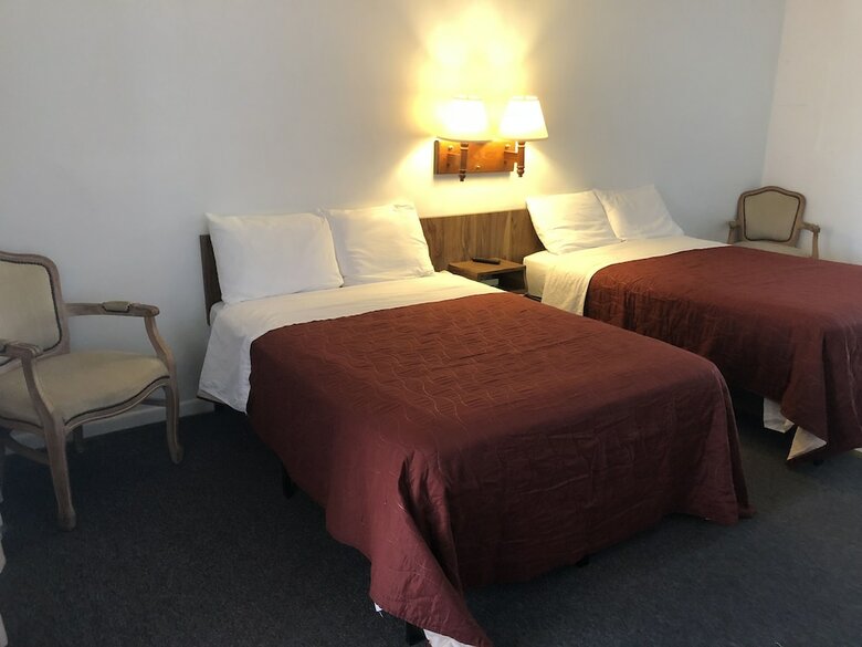 Rose Motel