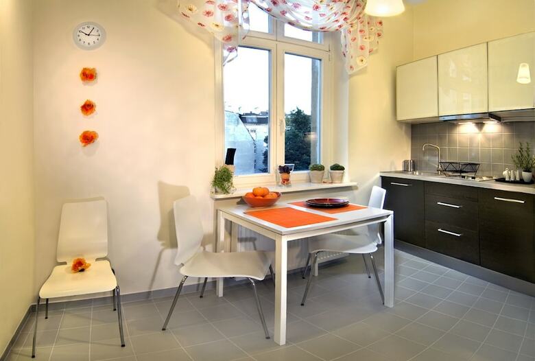 Apartamenty Pomara?czarnia