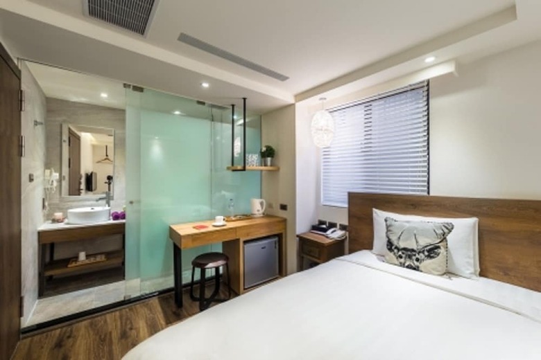 Lan Kwai Fong Garden Hotel