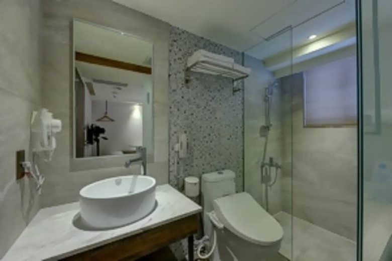 Lan Kwai Fong Garden Hotel