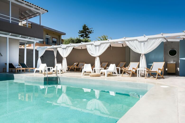 Aparthotel Anemos Suites