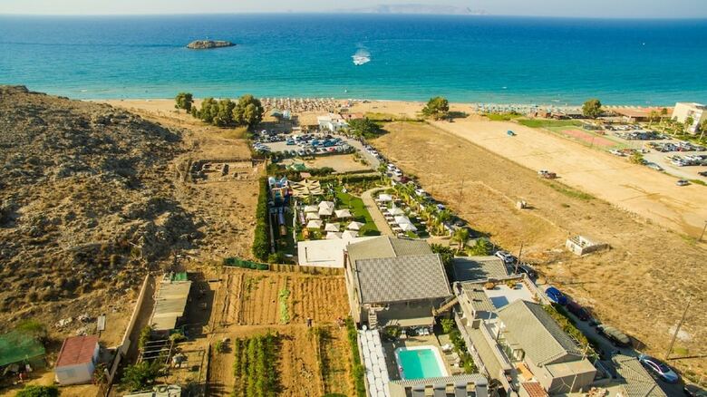 Aparthotel Anemos Suites