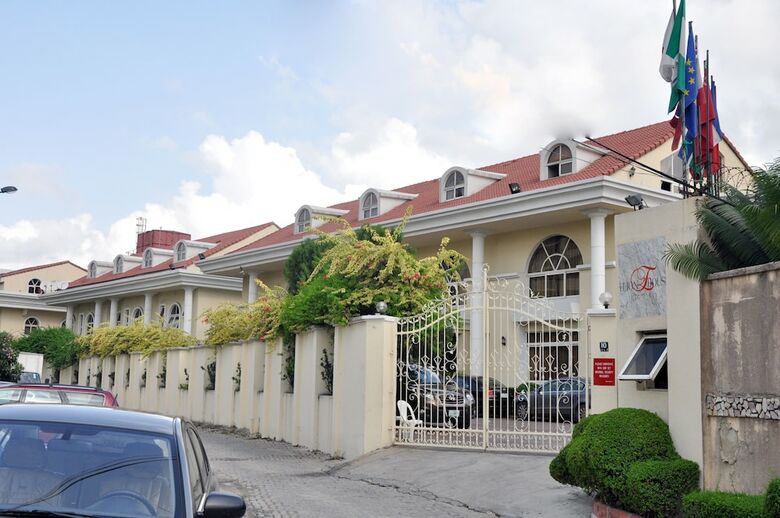 Elion House Hotel