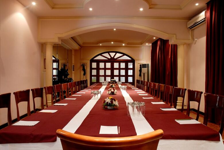 Elion House Hotel