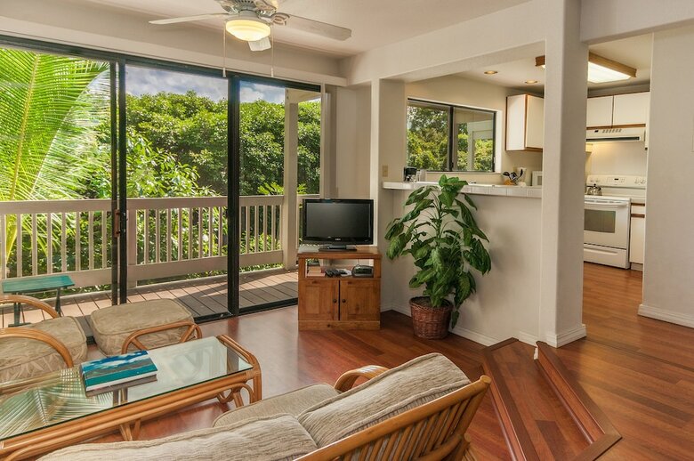Princeville Oceanfront Villas