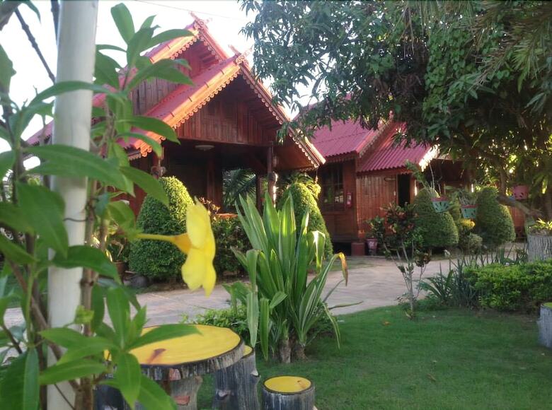 Hotel Sapmanee Resort