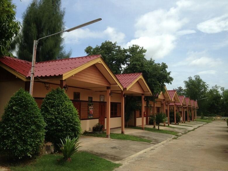 Hotel Sapmanee Resort