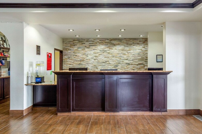 Hotel Comfort Inn