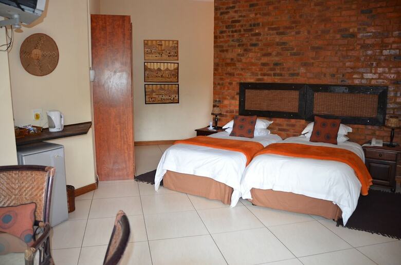 Hotel El Cazador Guest House