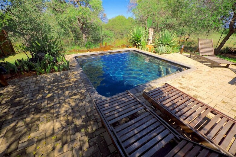 Posada Raptors Lodge N16