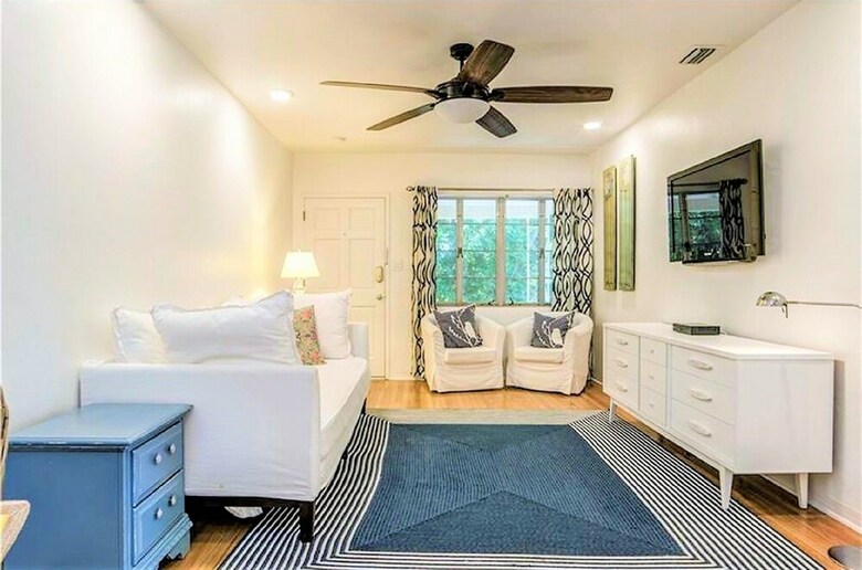 Pass A Grille St Pete Beach Home (105 -17)