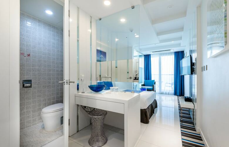 Aimi Jeju Beach Hotel