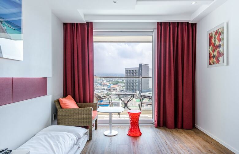 Aimi Jeju Beach Hotel