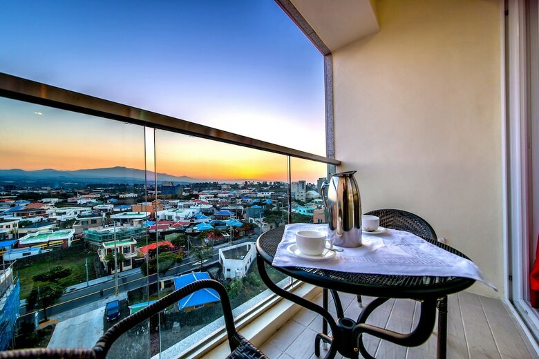 Aimi Jeju Beach Hotel
