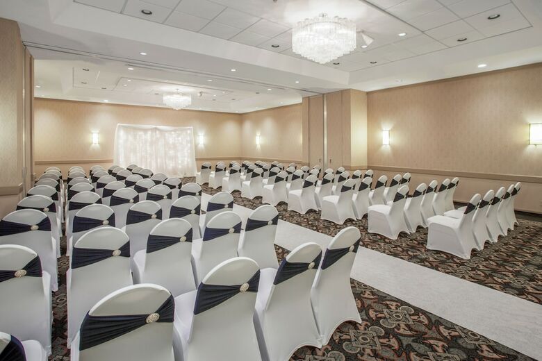 Hotel Crowne Plaza Grand Rapids - Airport