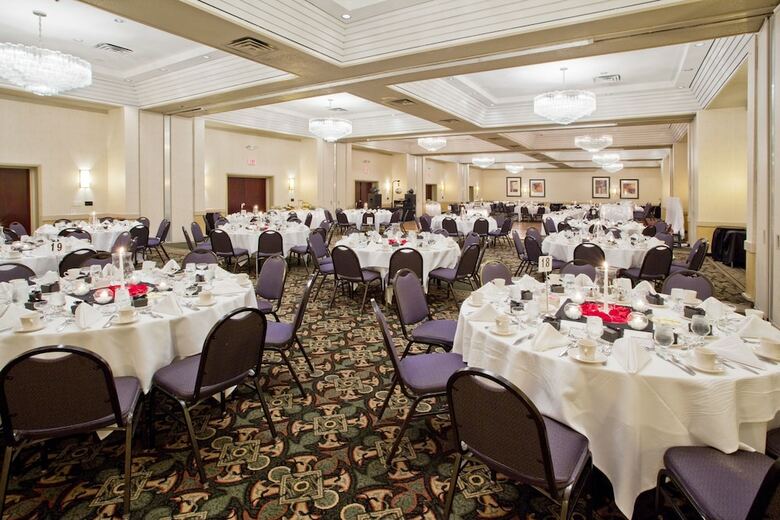 Hotel Crowne Plaza Grand Rapids - Airport