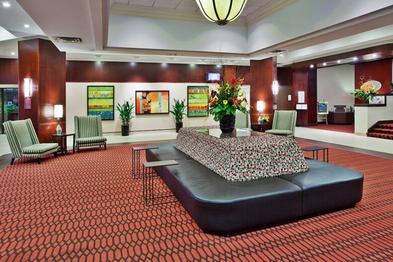 Hotel Crowne Plaza Grand Rapids - Airport