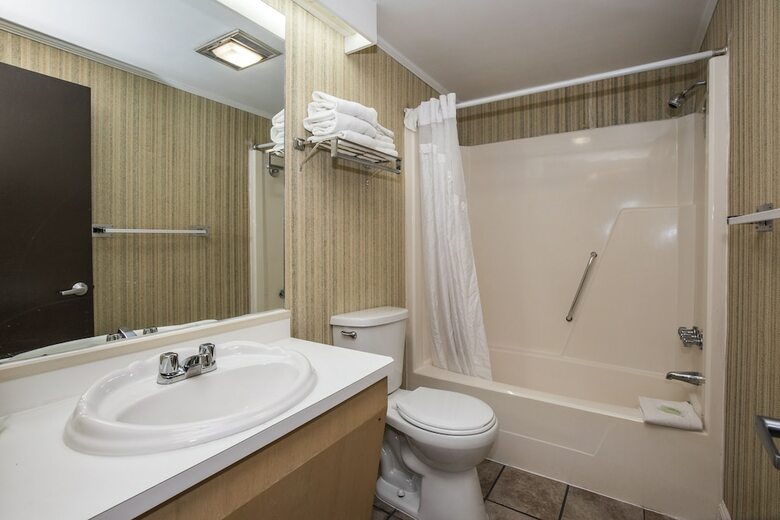 Hotel Chalet Inn