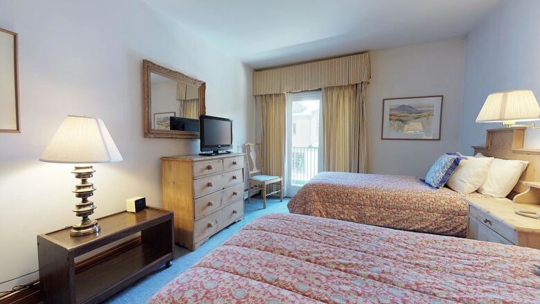 Plaza Lodge By Destination