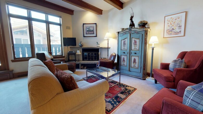 Plaza Lodge By Destination