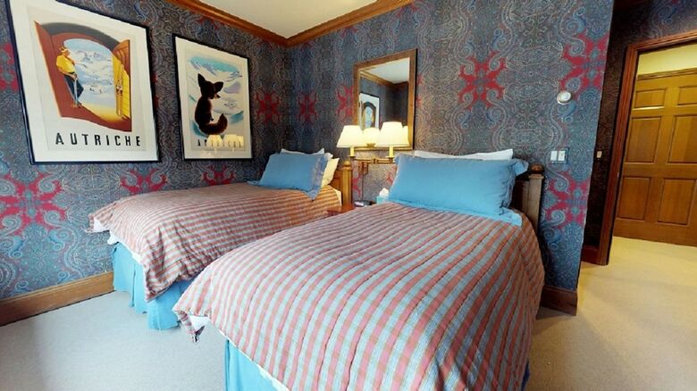 Plaza Lodge By Destination