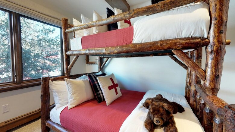 Plaza Lodge By Destination