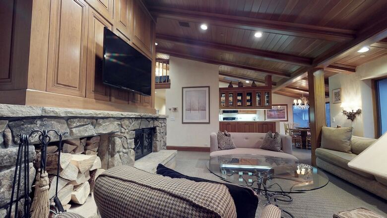 Plaza Lodge By Destination