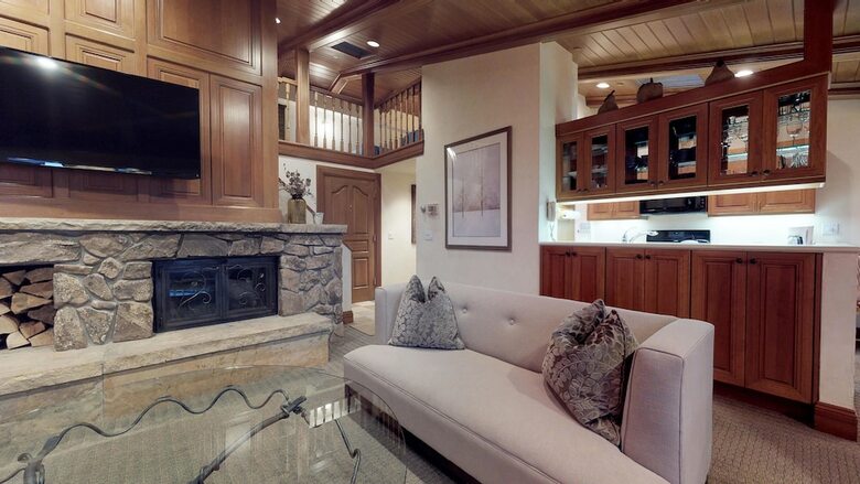 Plaza Lodge By Destination