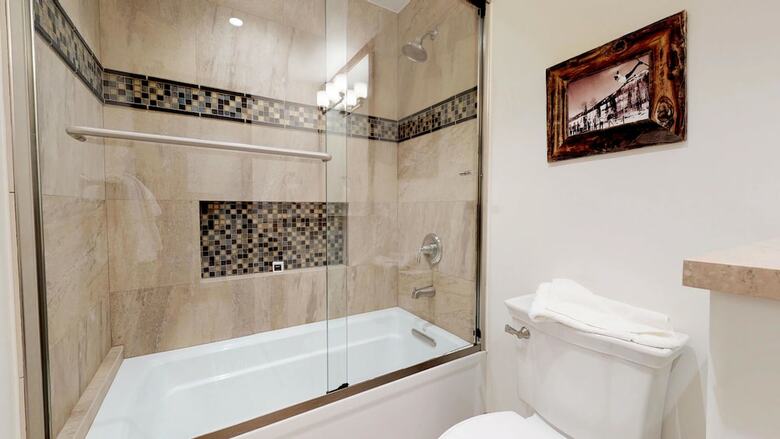 Plaza Lodge By Destination