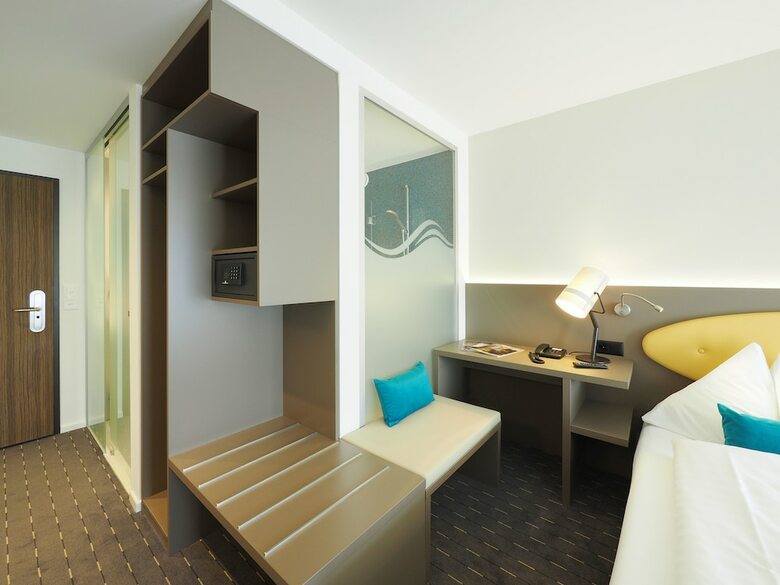 Hotel Holiday