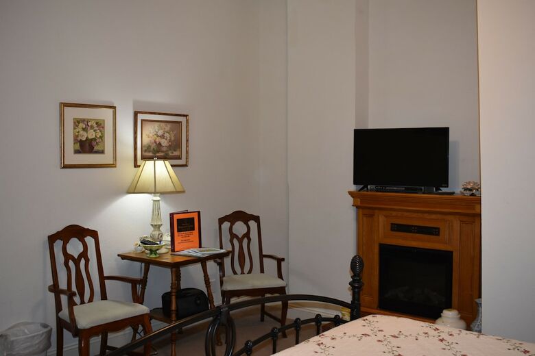 Posada Hermann Crown Suites