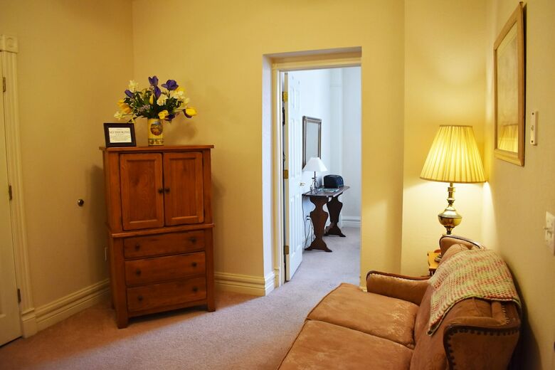 Posada Hermann Crown Suites