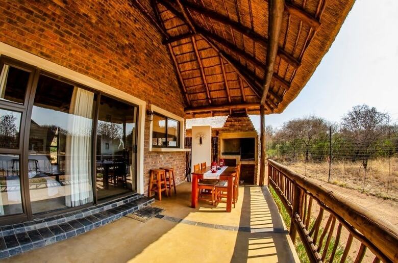Posada Tshikwalo Game Lodge