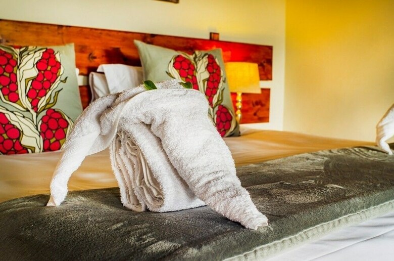 Posada Tshikwalo Game Lodge