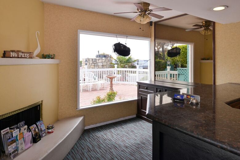 Hotel Bay View Inn
