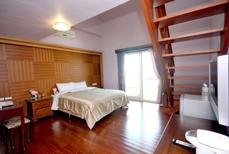Aurora B&B