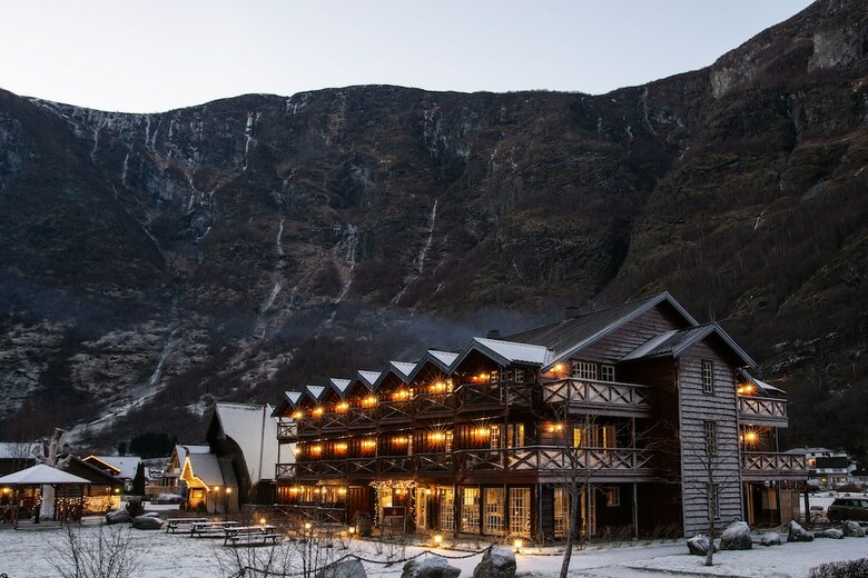 Fl�msbrygga Hotell