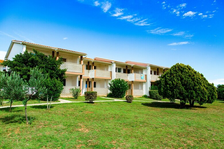 Aparthotel Apartments Kazela