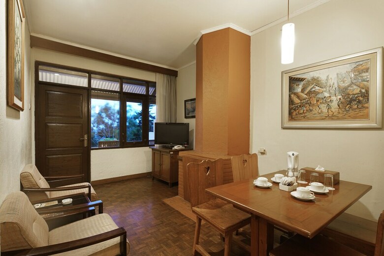 Hotel Puncak Pass Resort