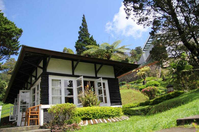 Hotel Puncak Pass Resort