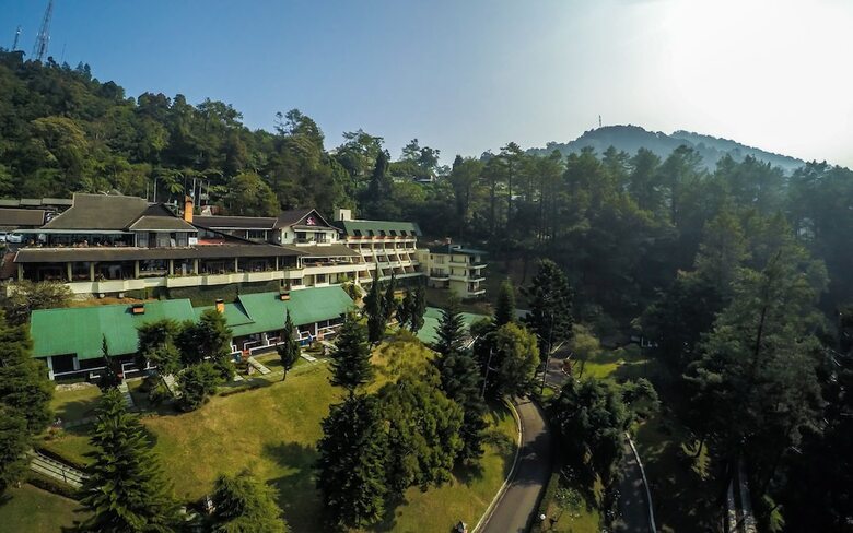 Hotel Puncak Pass Resort
