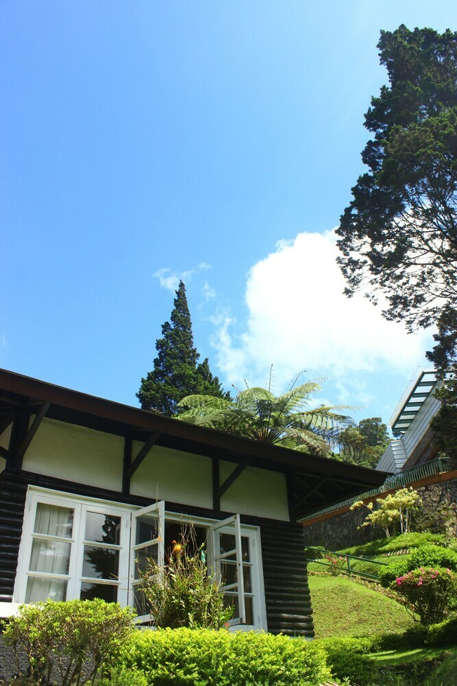 Hotel Puncak Pass Resort