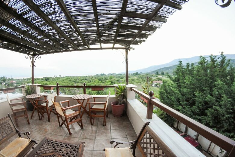 Hotel Seralis