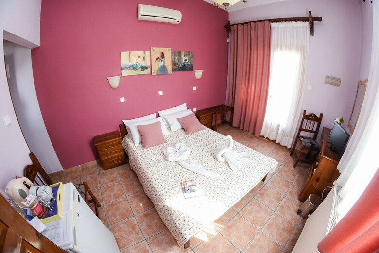 Hotel Seralis