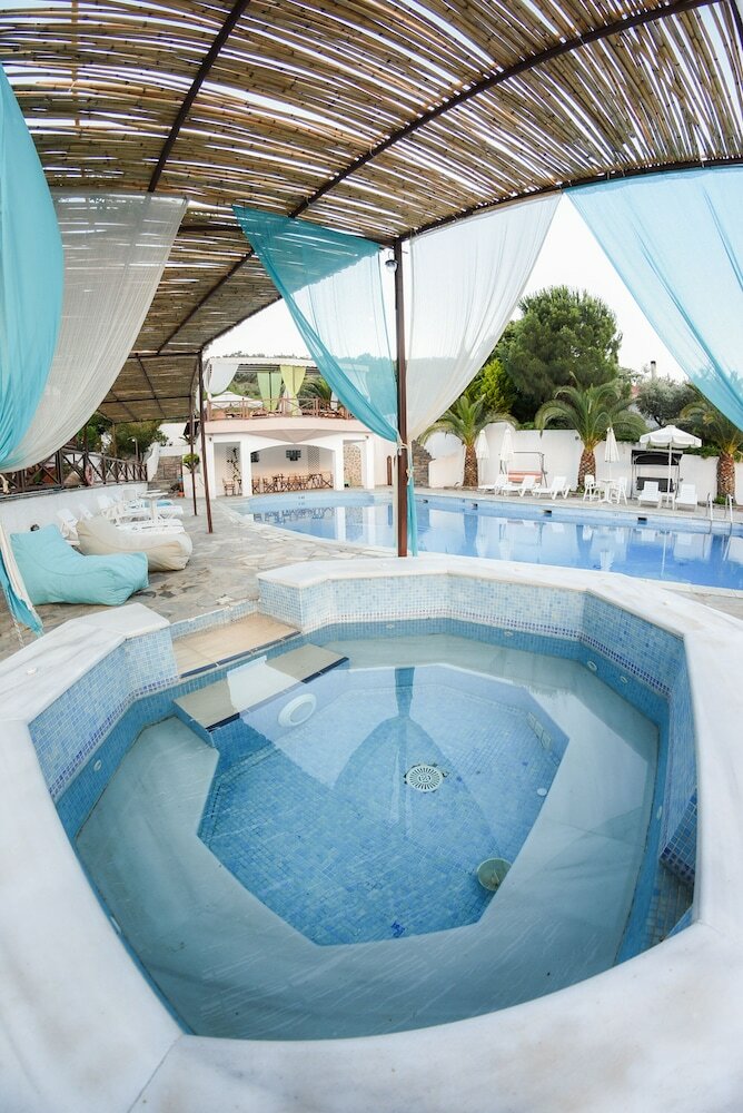 Hotel Seralis